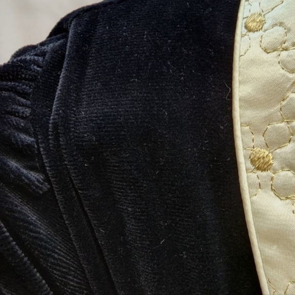 Vintage Christian Dior Luxury Robe - Picture 10 of 16